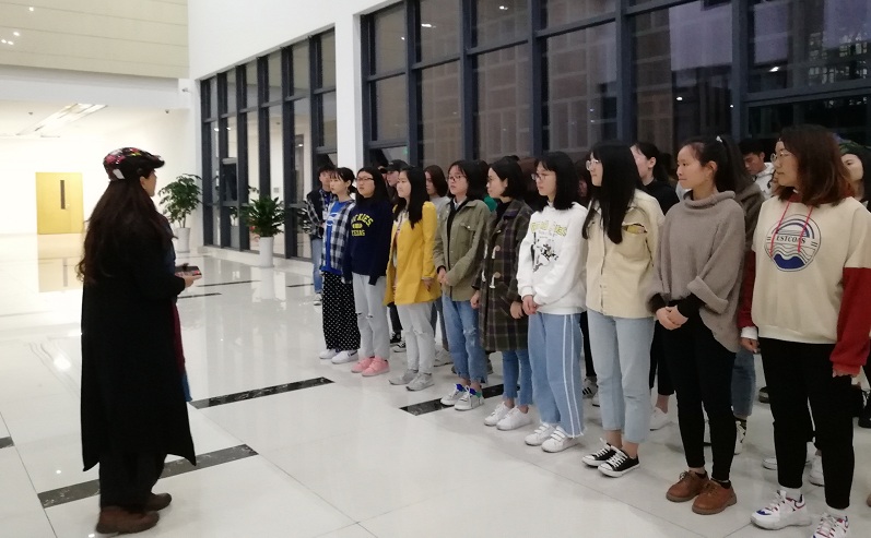 健美操参赛队员选拔 20190321 童老师讲话2 周雪摄.jpg