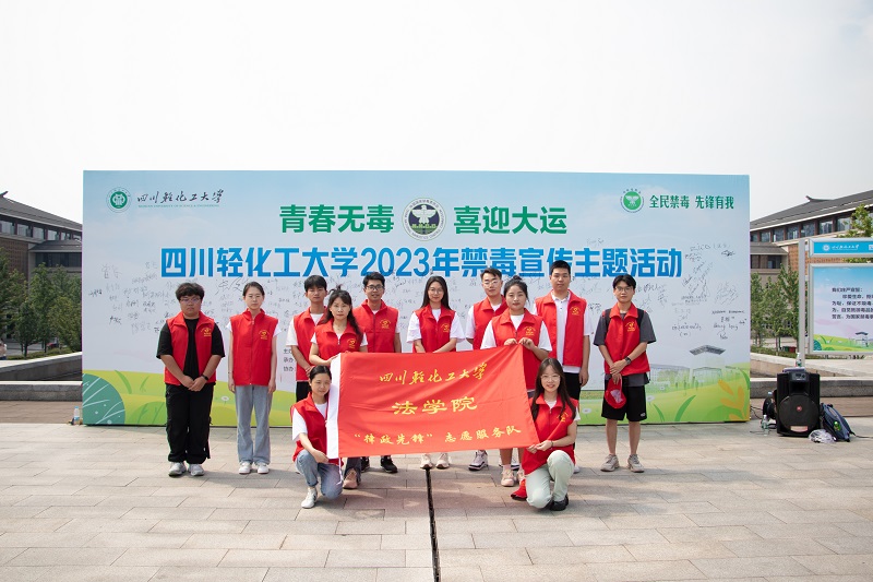 发表 (1).jpg