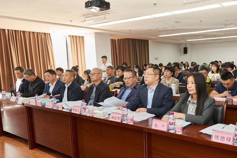 发表 (1).jpg