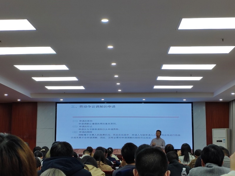 发表 (2).jpg