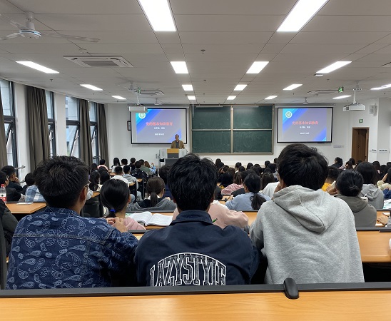 2021年新生党的理论知识宣讲.png