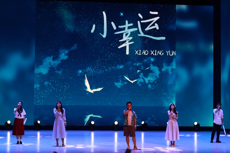 师生合唱 曹云颖摄  (1).JPG